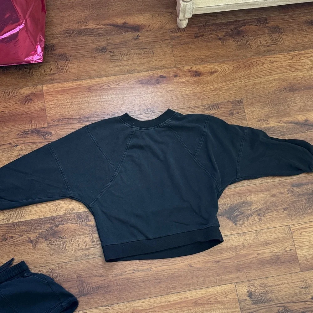 Black Long Sleeve short lounge set - Picture 4 of 10